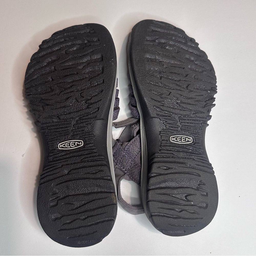 Keen Lavender Strappy Sandals - Picture 2 of 6